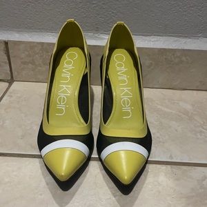 Calvin Klein Gayle Pointy Toe Pumps